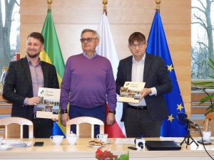 Trzy kolejne inwestycje drogowe w Gminie Chojnice - umowy podpisane!