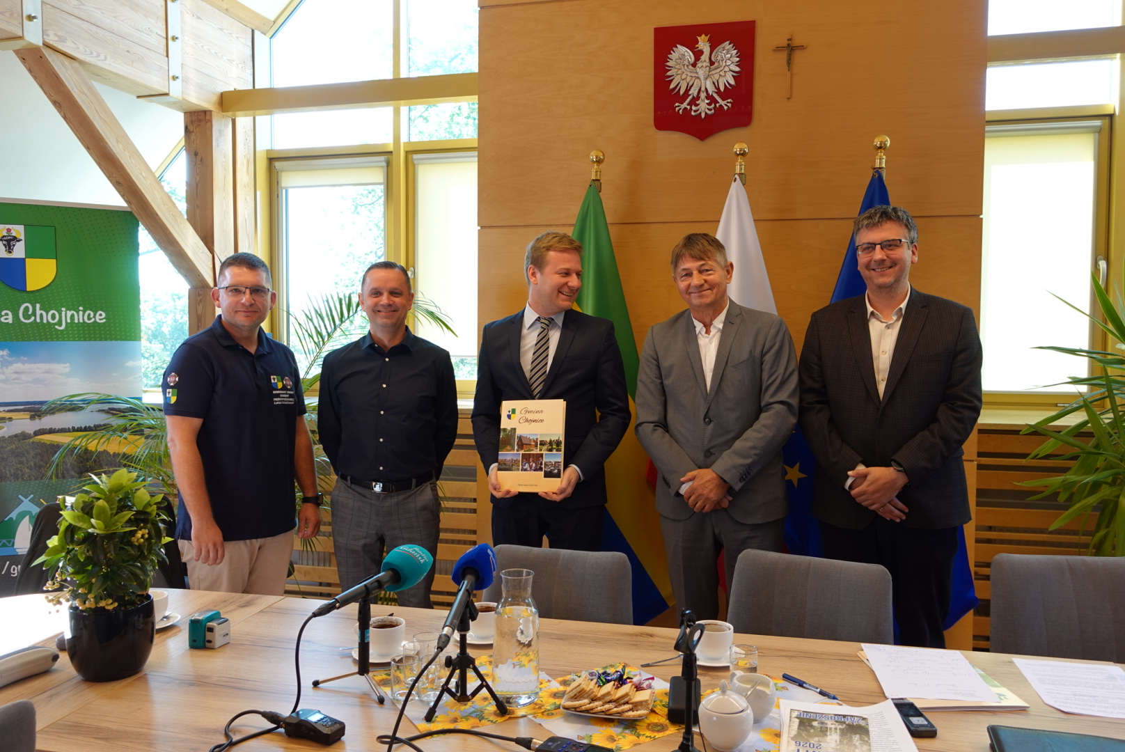 Podpisanie umowy z&nbsp;przedstawicielem firmy Panem Mateuszem Kozłowskim