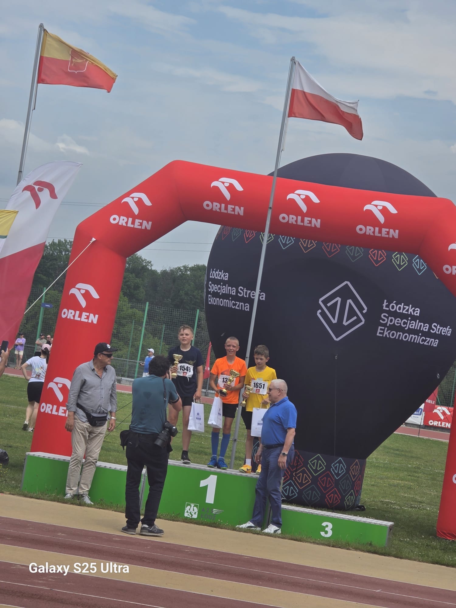 1-_Paweł_na_podium_z_rywalami