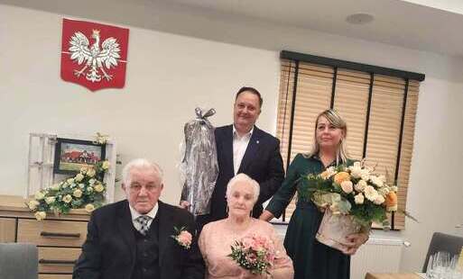 Zdjęcie do 65 lat razem- Żelazne Gody Państwa Mr&oacute;z